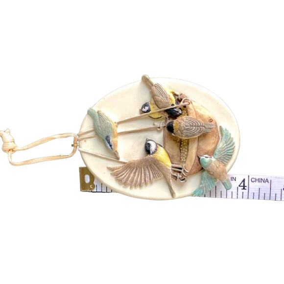 Handcrafted Birds on Vintage Hallmark Keepsake Ornament "Honored Guests" - Picture 7 of 7